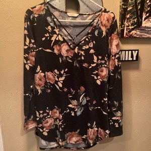 Women’s size large boutique top. New.